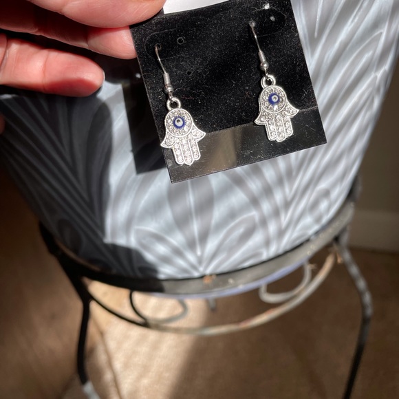 Beautiful - Picture 1 of 2